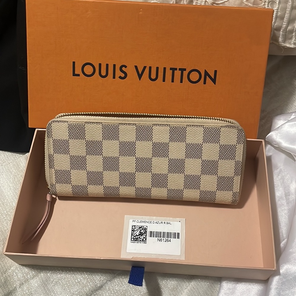 Louis Vuitton Clémence Wallet Damier Azur - Picture 5 of 5